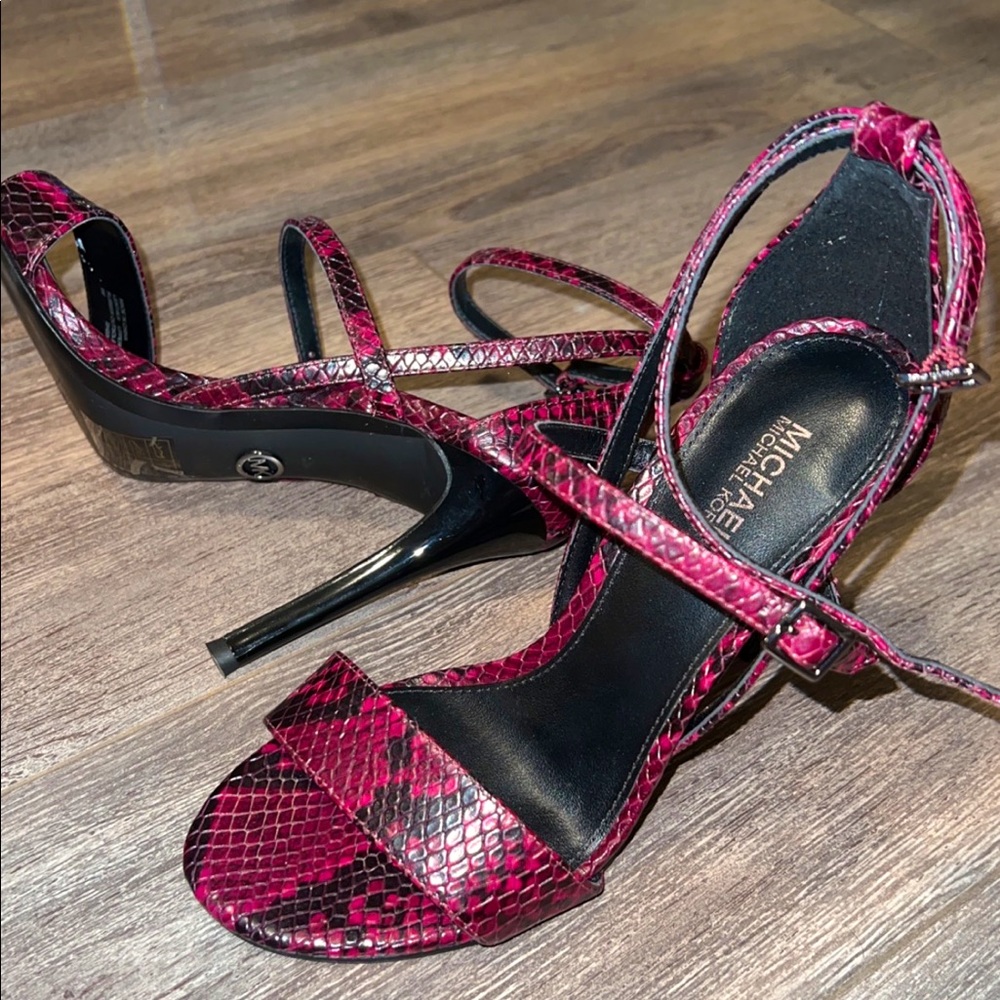 Michael Kors Sandal leather red snake Size 5 for women